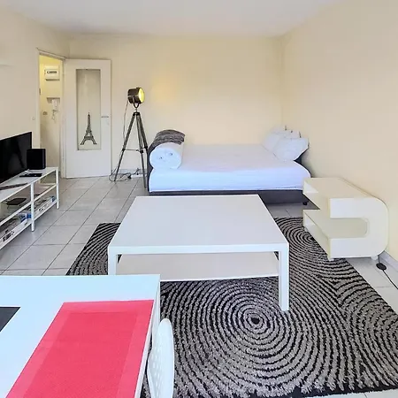 Gorgeous In Les Pavillons-sous-boi Pavillons-sous-Bois