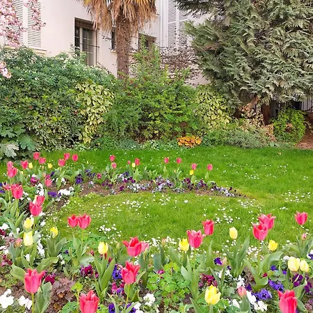 Gorgeous In Les Pavillons-sous-boi דירה Pavillons-sous-Bois